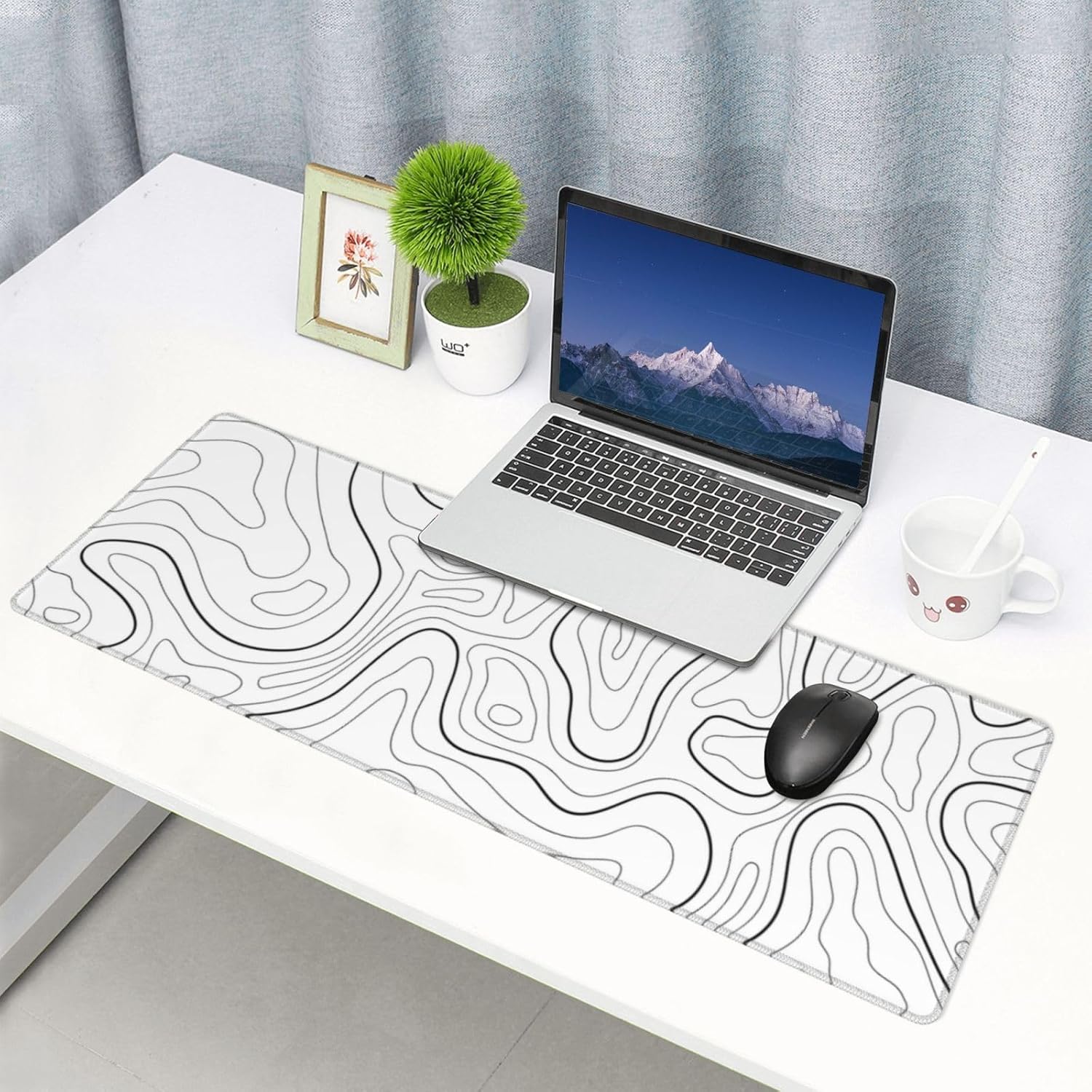 Extended Gaming Mouse Pad, Large Gaming Mouse Waterproof with Stitched Edges, Non-Slip Desktop Pad f
