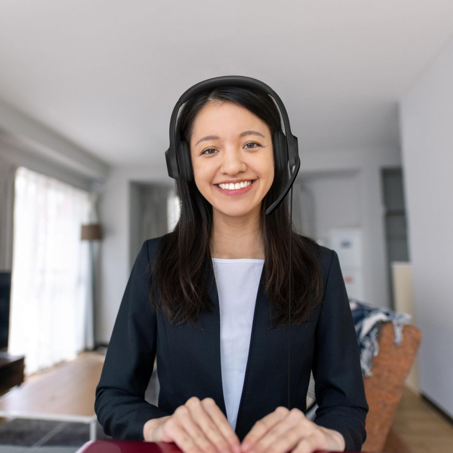 Logitech H390 USB Over-Ear Headset - AHW Store