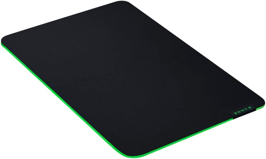 Razer Gigantus V2 Cloth Gaming Mouse Pad - Medium - RZ02-03330200-R3M1 - AHW Store