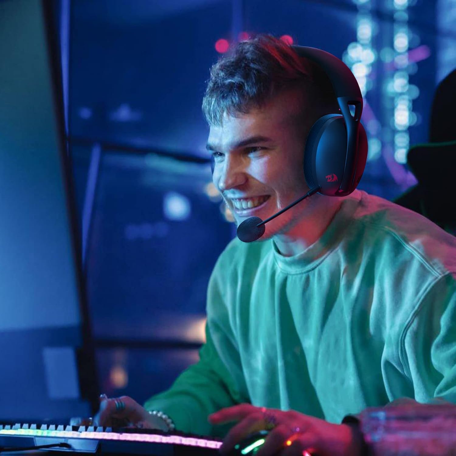 Redragon H848 Wireless Gaming Headset - AHW Store