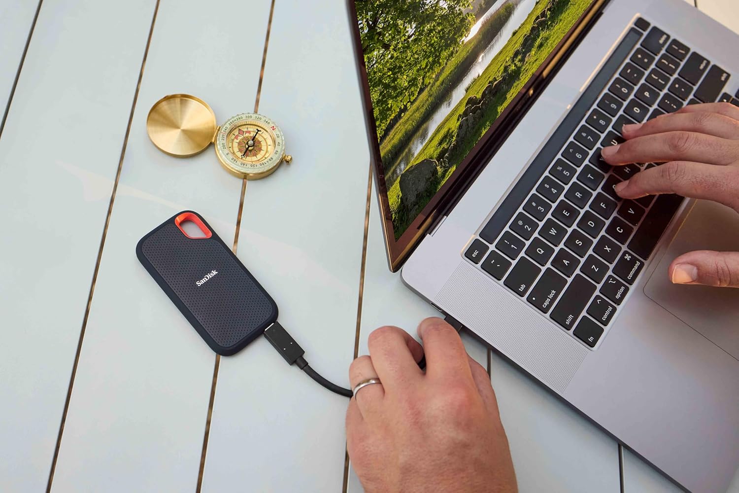 SanDisk 8TB Extreme Portable SSD - Up to 1050MB/s, USB - C, USB 3.2 Gen 2, IP65 Water and Dust Resista - AHW Store