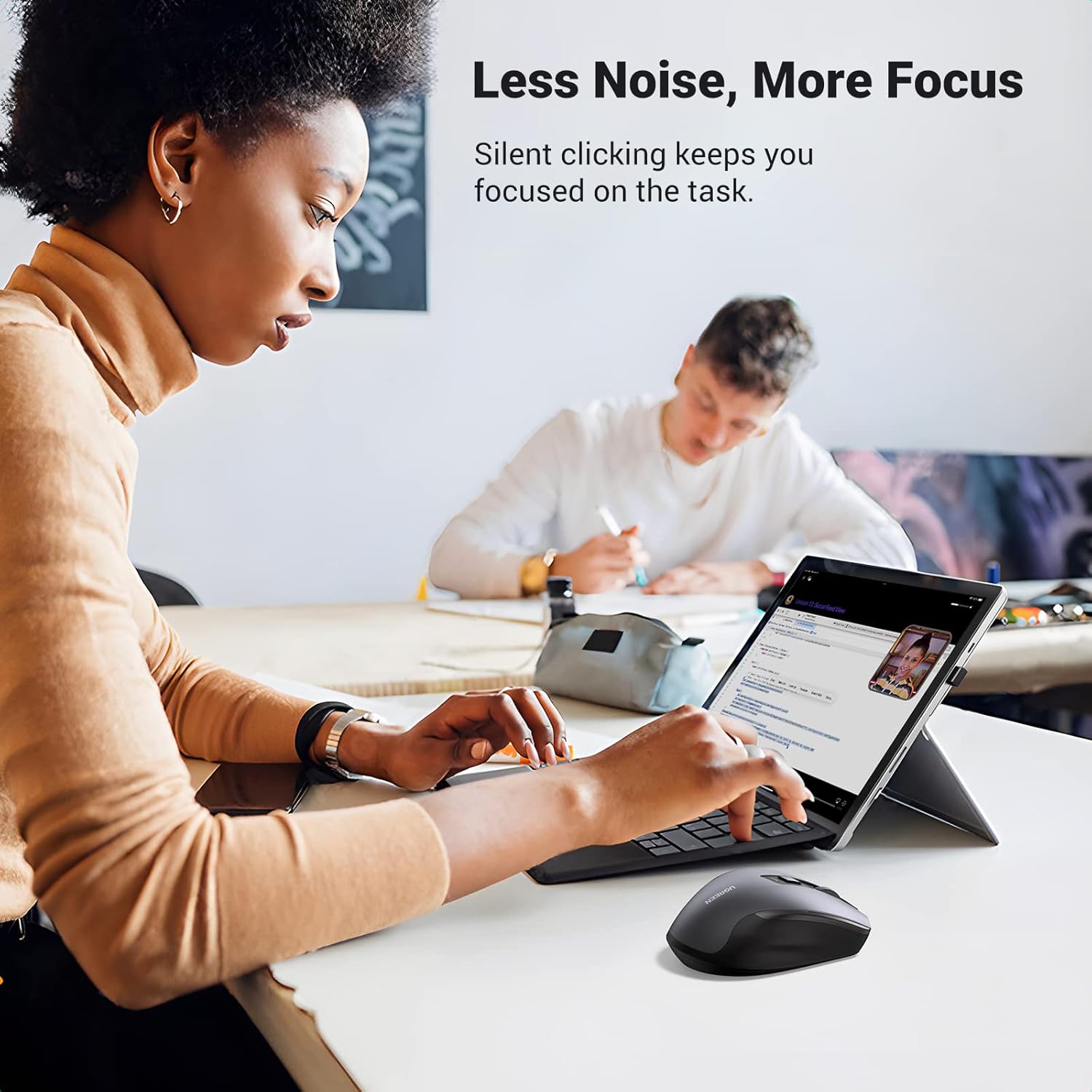 UGREEN Silent Ergonomic Wireless Mouse - AHW Store