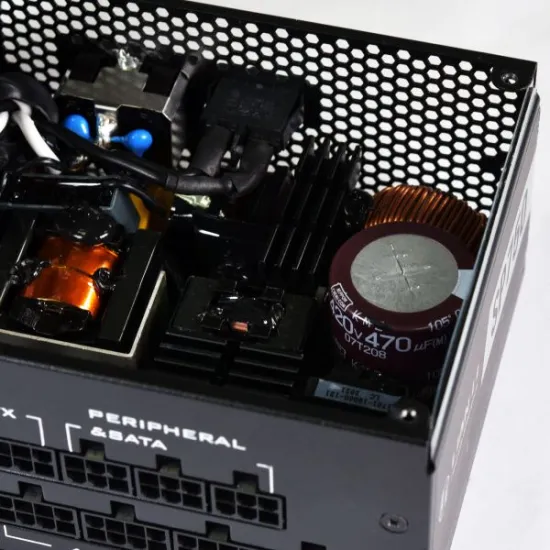 Lian Li SP750 750W 80 Plus Gold Full Modular SFX Power Supply